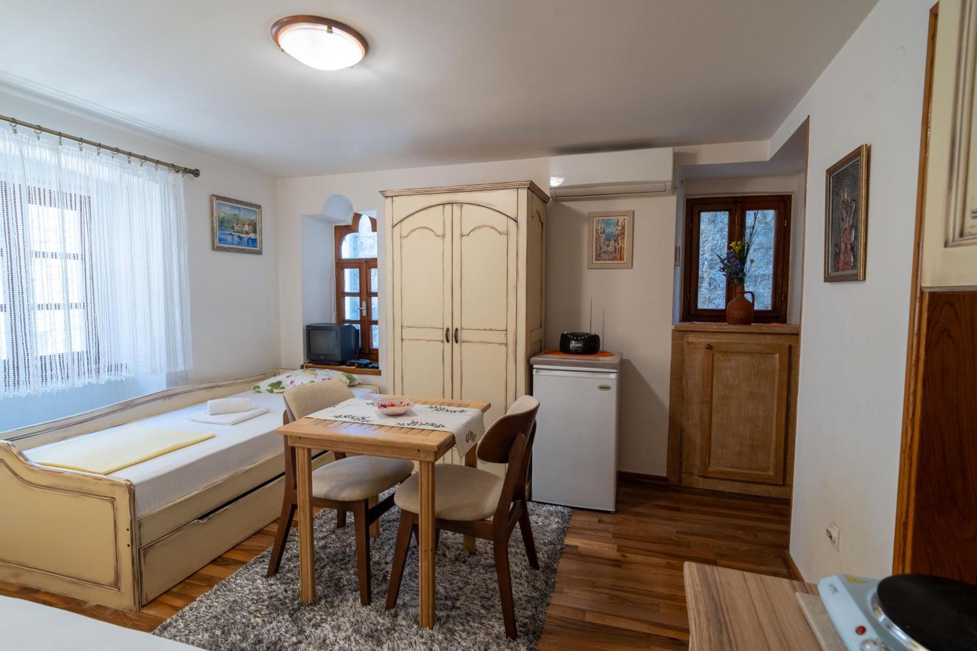 Studios Belvi Kotor Zewnętrze zdjęcie