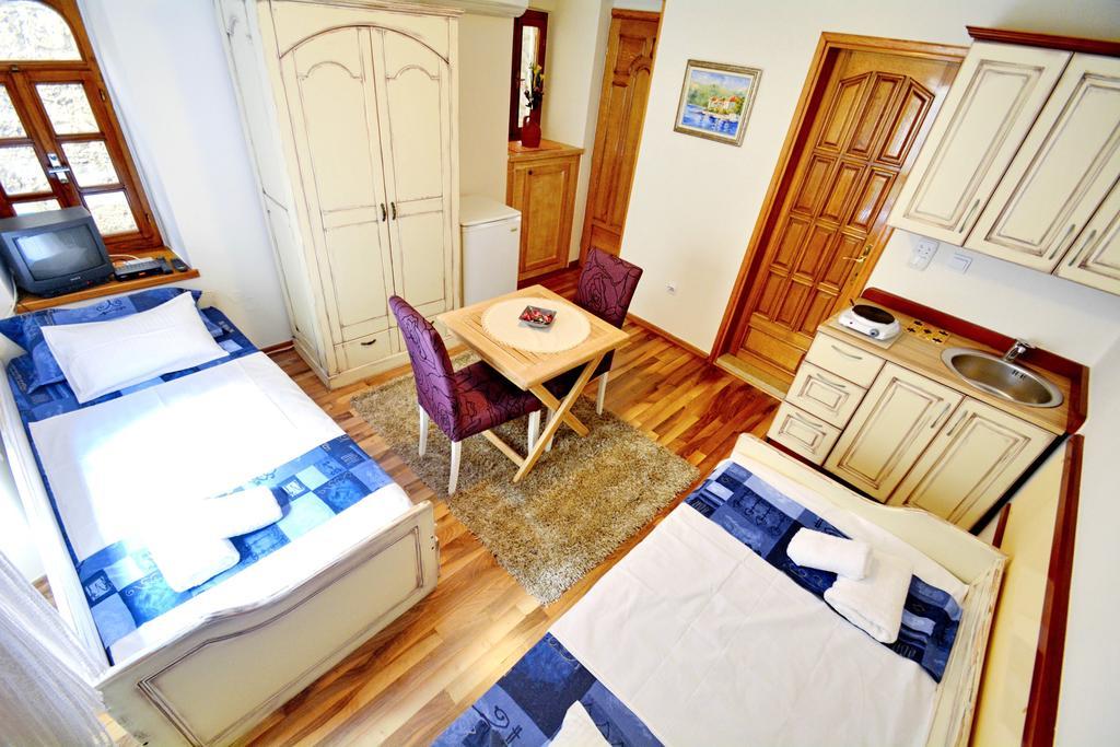 Studios Belvi Kotor Zewnętrze zdjęcie